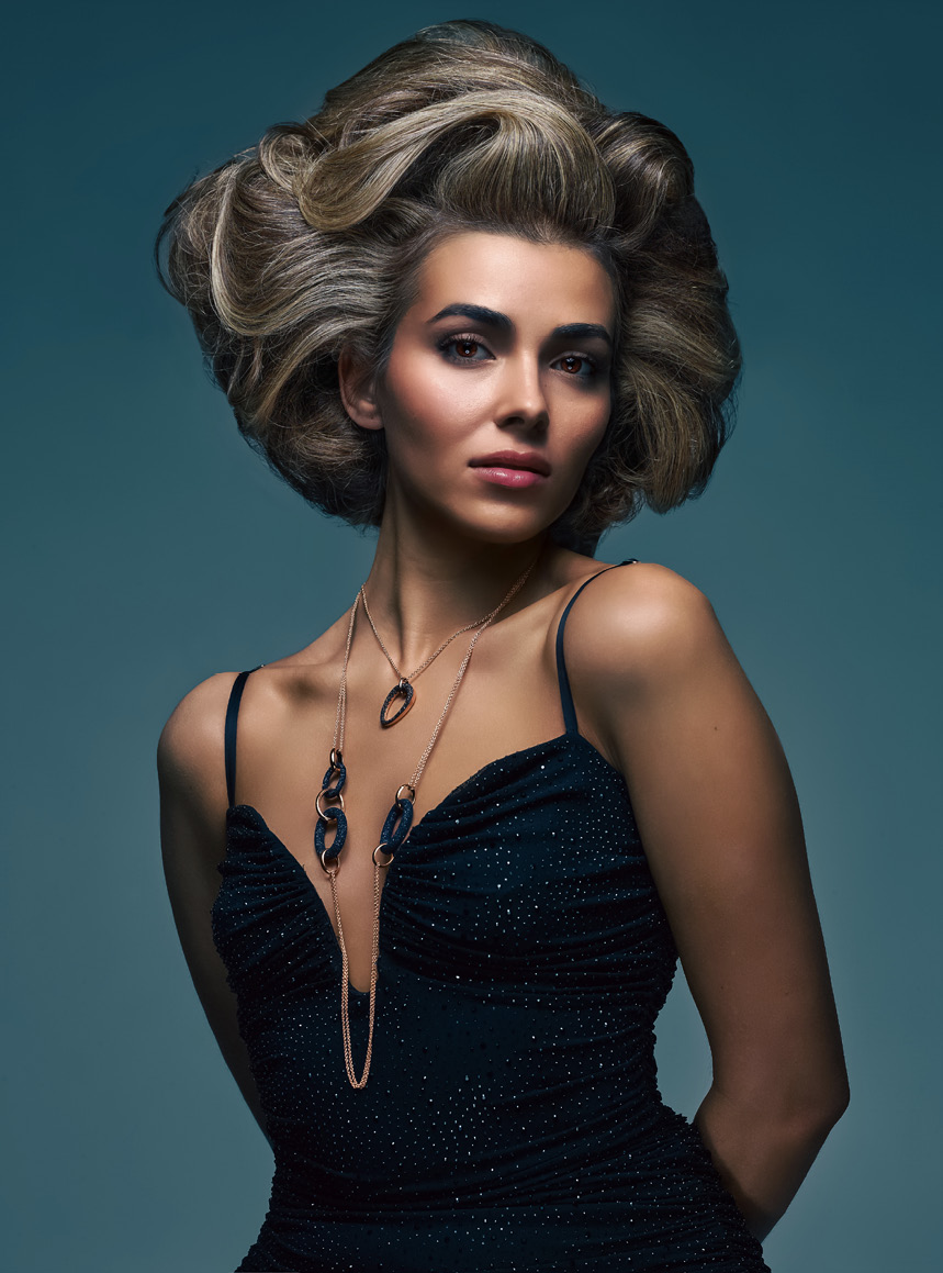 Short: Pesavento, Rose Gold Plated Silver Necklace, 16”, £240
Long: Pesavento, Rose Gold Plated Silver Necklace, 37”, £520
Both from Aurum